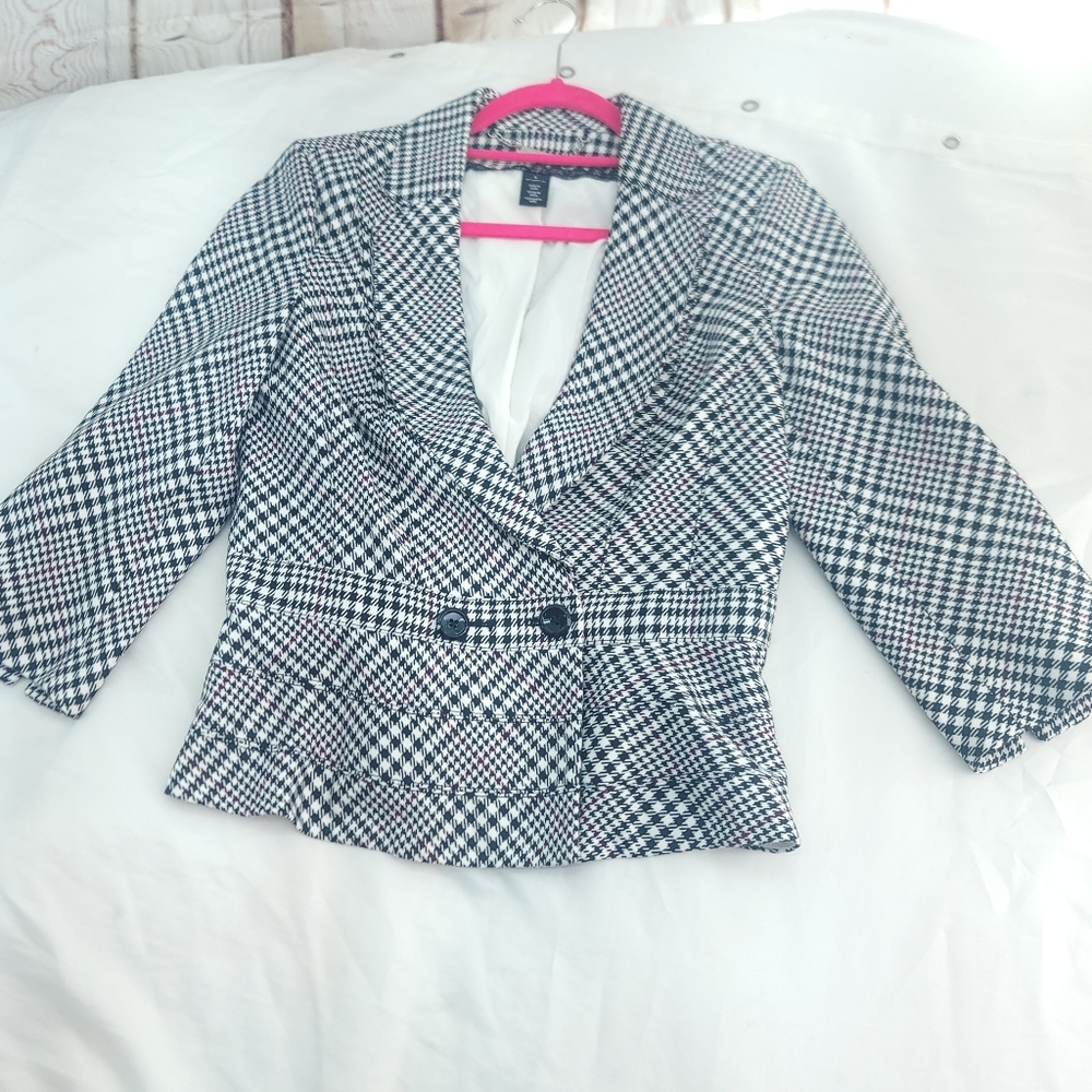 White House Black Market Black White Peplum Waist Blazer Sz 8